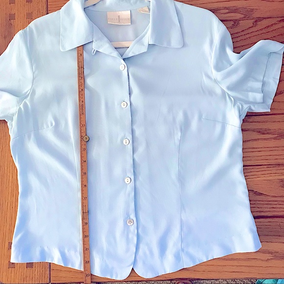 Liz Claiborne 10 Blue blouse Short Sleeve finished bottom to wear untucked - Picture 4 of 9